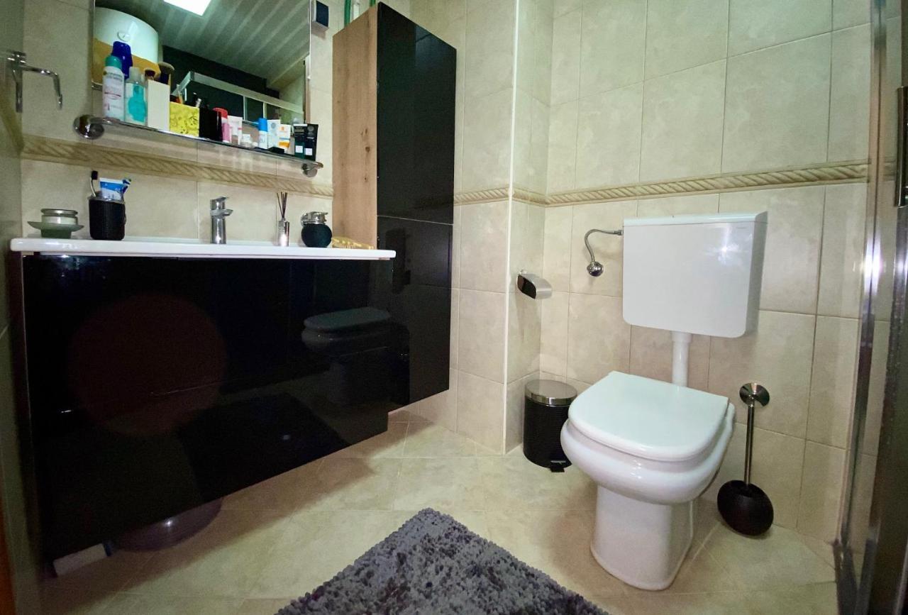 Apartman Mocart Lägenhet Budva Exteriör bild